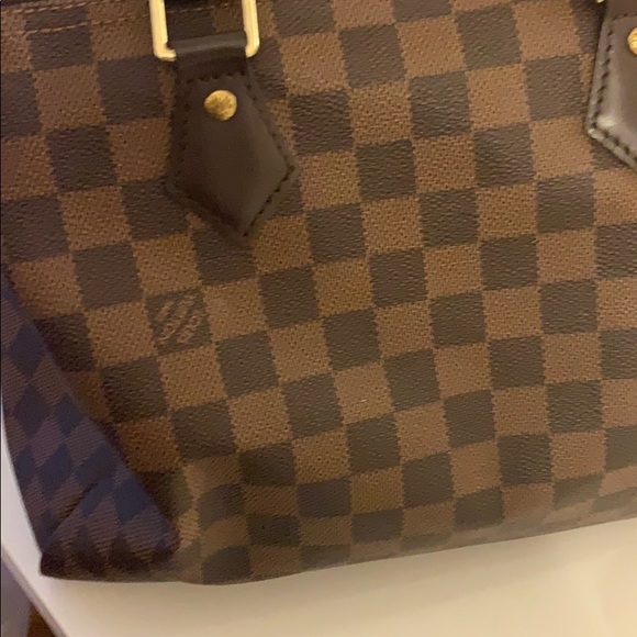 Meet your Posher, Lupe - Picture 1 of 1